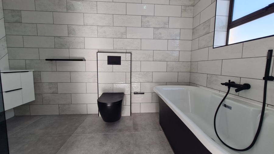 3 Bedroom Property for Sale in Dana Bay Western Cape